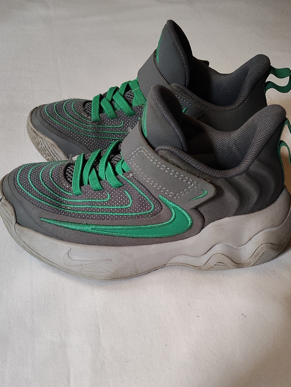Nike Kids' Giannis Immortality 4 Sneakers Size 12c Great Condition